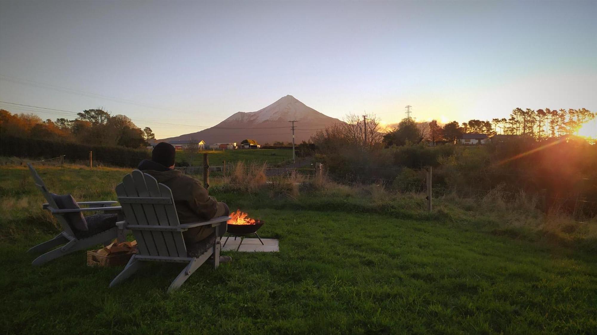 Taranaki Creekside Tui By Tiny Away Holiday home *